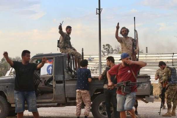 Уряд Лівії повернув контроль над столицею Тріполі