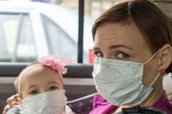 Від немовлят до підлітків: скільки у Києві хворих на коронавірус дітей 