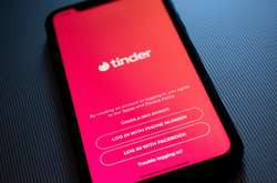Женщина создала фейковый аккаунт в Tinder, чтобы уличить мужа в измене