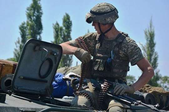 Бойовики чотири рази обстріляли українські позиції на Донбасі, є поранені