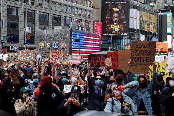 Протести в США: Філадельфія скасувала комендантську годину