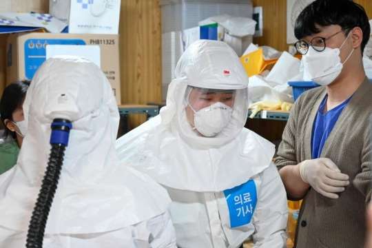 Китай повідомляє про лише чотири завезені випадки коронавірусу