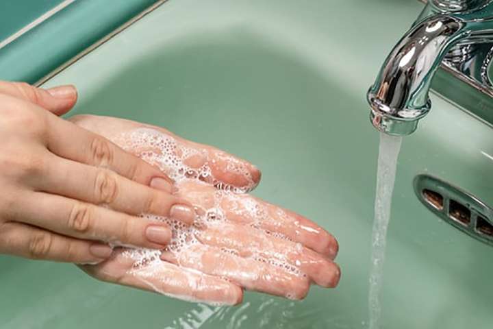 Фахівці розповіли про наслідки надмірного миття рук