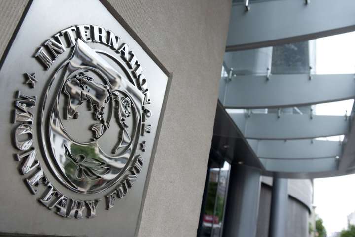 МВФ вже відправив перший транш Україні