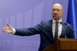 Премьер-министр Денис Шмыгаль уверяет: первый транш от МВФ будет использован на развитие экономики