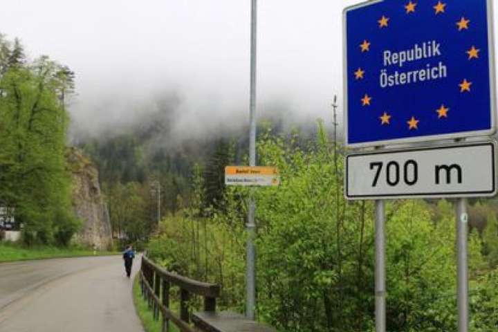 Австрія відкриває кордони для трьох десятків європейських країн