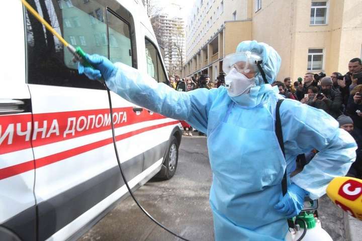 Число заразившихся коронавирусом в Украине побило рекорд