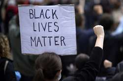 Гравці Прем'єр-ліги хочуть розмістити гасло «Життя чорних важливі» на футболках замість прізвищ