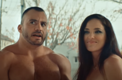 В Новой Зеландии порноактрисы ведут уроки сексуального образования для детей