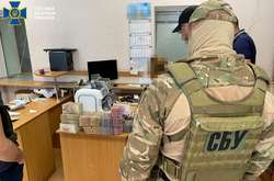 В офісах конвертцентру правоохоронці вилучили чорнову бухгалтерію та готівку на загальну суму понад 9 млн гривень