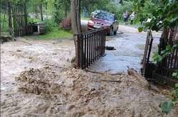 Сильный ливень на Закарпатье: разрушены четыре моста и подтоплены десятки домов