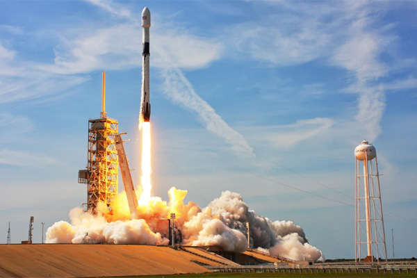 SpaceX запустить на орбіту ще 60 супутників для роздачі глобального інтернету