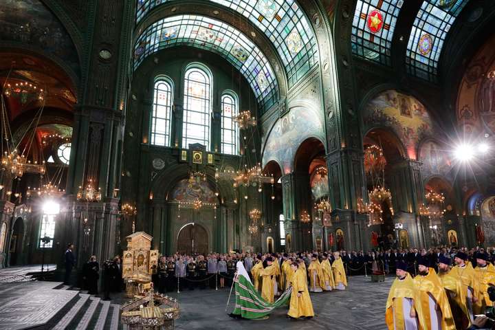 Глава РПЦ освятив «головну церкву армії» країни-агресора (фото)
