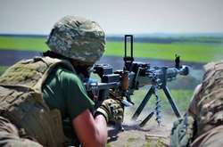 Доба на Донбасі: один військовий загинув, ще двоє поранені