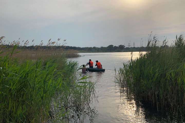 Трагедія на Луганщині. Під час купання в річці потонули батько і дитина