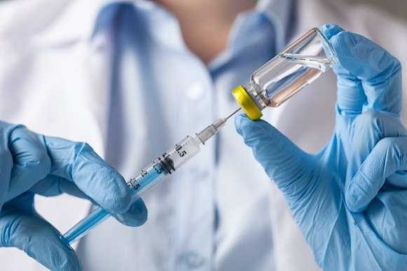 Країни ЄС підписали угоду на закупівлю 300 млн доз вакцин від коронавірусу