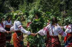 Сегодня отмечается народный праздник Вьюн Зеленый