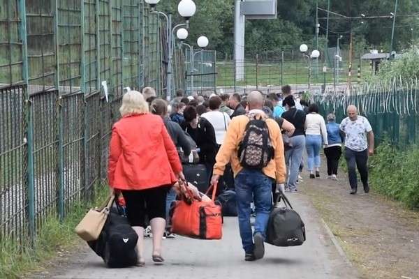 Вранці 14 червня на українсько-польському кордоні ускладнилася ситуація з пропуском людей в Польщу - Черги на кордоні з Польщею зменшилися
