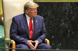 Племінниця Трампа видасть книгу про «непристойні» випадки з життя президента