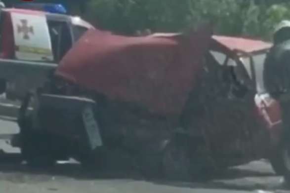 Смертельна ДТП під Києвом: «Таврія» врізалася в Nissan (фото, відео)