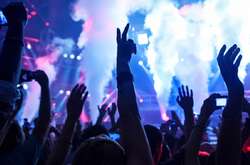 Карантин не для всіх? Попри заборону, у Києві працюють нічні клуби