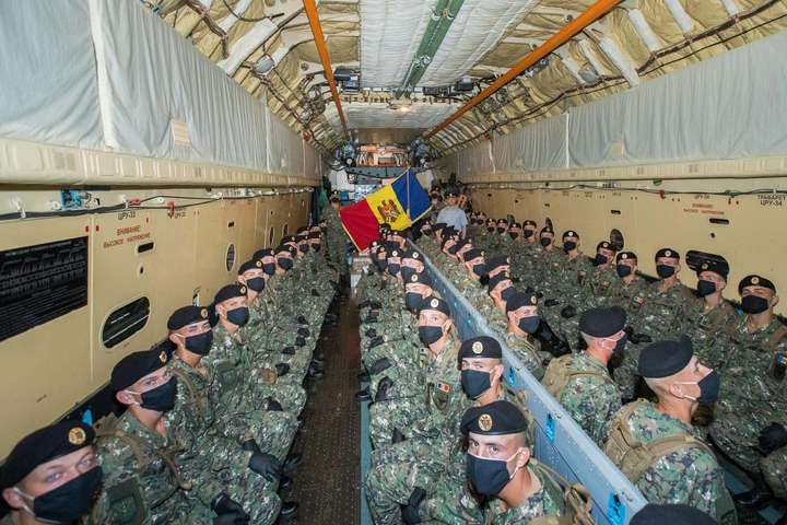 Молдова відправила роту солдат на парад до Москви