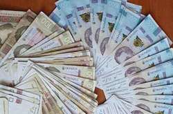 Банкомат вместо 4 тыс. грн выдал мужчине 40 купюр номиналом в 1000 гривен