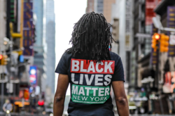 Вихідними в Штатах спалахнули нові протести і знову через загибель афроамериканця