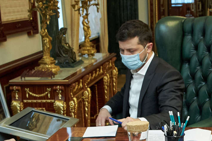<p>Глава держави почувається «абсолютно здоровим»</p> — Мендель розповіла, як почувається президент Зеленський
