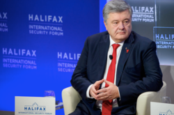  Петру Порошенку нині загрожує більше 10 обвинувачень, що були розпочаті проти нього прокурорами, які діють від імені президента Зеленського 