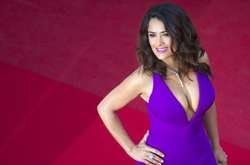 Молодость 53-летней Сальмы Хайек без макияжа восхитила поклонников (фото)