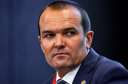  Михайло Ігнатьєв був усього третім російським губернатором, який вирішив судилися з президентом РФ через своє звільнення 