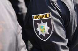  Чоловік наніс тілесні ушкодження правоохоронцю  