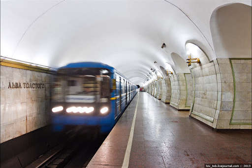 Станція київського метро відновила роботу після псевдозамінування