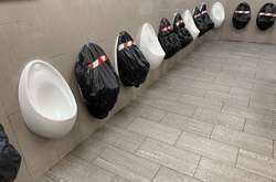 Социальное дистанцирование зашло слишком далеко. Подборка курьезных фото