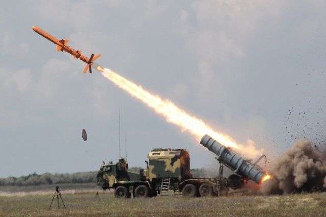 Вперше за часів незалежності українські військові випробували крилату ракету з бойовим зарядом