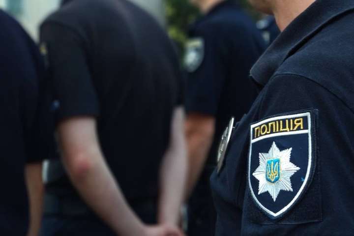 У Львові нетверезий водій BMW покусав поліцейського