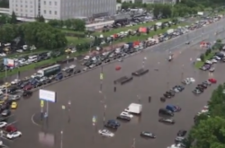 Злива у Москві