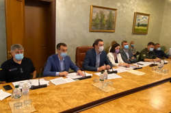  «Основна причина росту – порушення протиепідемічних заходів суб’єктами господарювання. Також недотримання правил під час перевезення в міському, міжміському та міжобласному транспорті» – Ляшко 