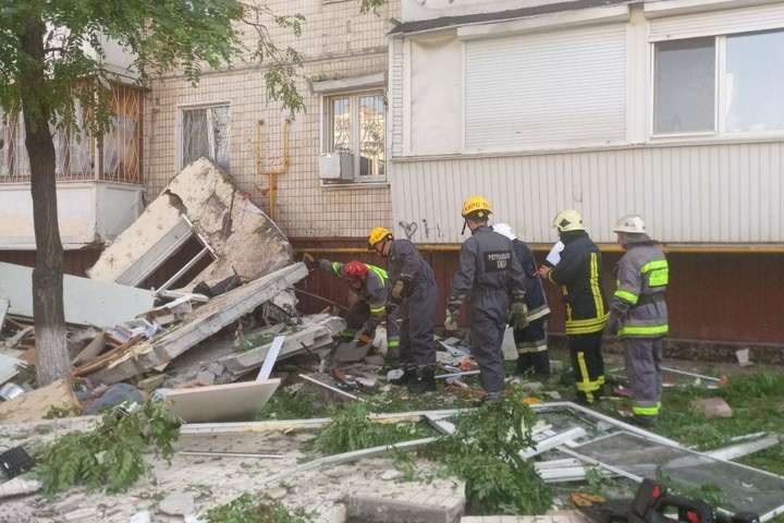 У Києві під завалами будинку, де вибухнув газ, знайшли загиблого 