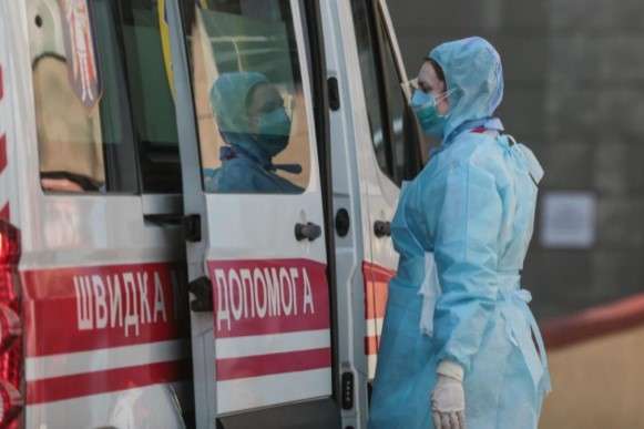 У Києві за добу виявили 73 нових випадків захворювання на коронавірус