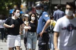 У Туреччині ввели великі штрафи за порушення маскового режиму