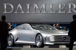 Компанія Daimler (бренд Mercedes) вже анонсувала плани скоротити близько 10 тисяч співробітників до 2022 року