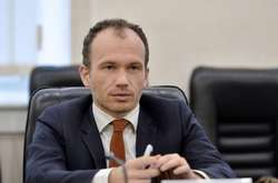 Закон про люстрацію: завтра Конституційний суд заслухає Малюську і Денісову 