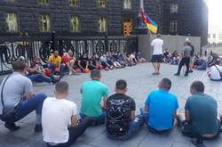  Шахтарі протестують під Кабміном, вимагаючи виплати боргів із зарплати 