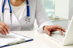 Урядовці відзначають, що без інтернету лікарні істотно обмежені в розвитку телемедицини і впровадженні сучасних практик