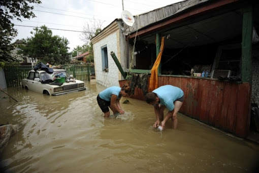 Рятувальники попередили про паводки у Карпатах: затопить чотири райони 