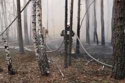 У Чорнобильській зоні третій день триває ліквідація лісової пожежі (фото)