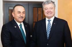 Порошенко провів телефонні переговори з головою МЗС Туреччини