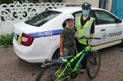 11-річний хлопчик сам їхав на велосипеді трасою Київ - Чоп